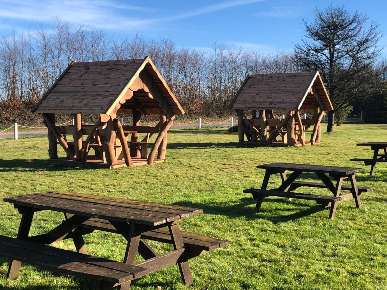 Raleghs Cross Inn Clatworthy 外观 照片